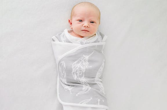 How to swaddle a baby